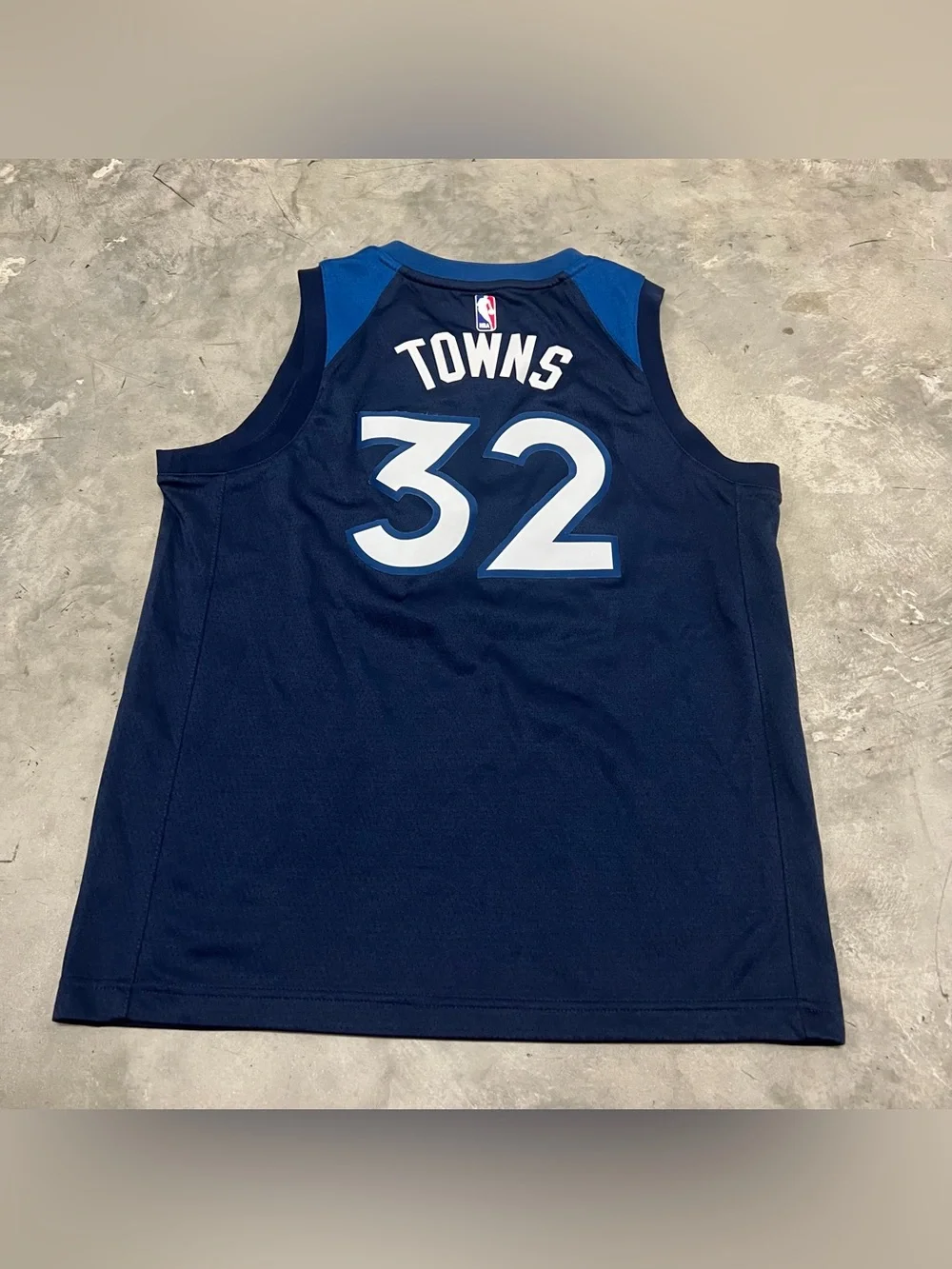 NBA Minnesota Timberwolves Towns #32 Jersey Sz Youth Large